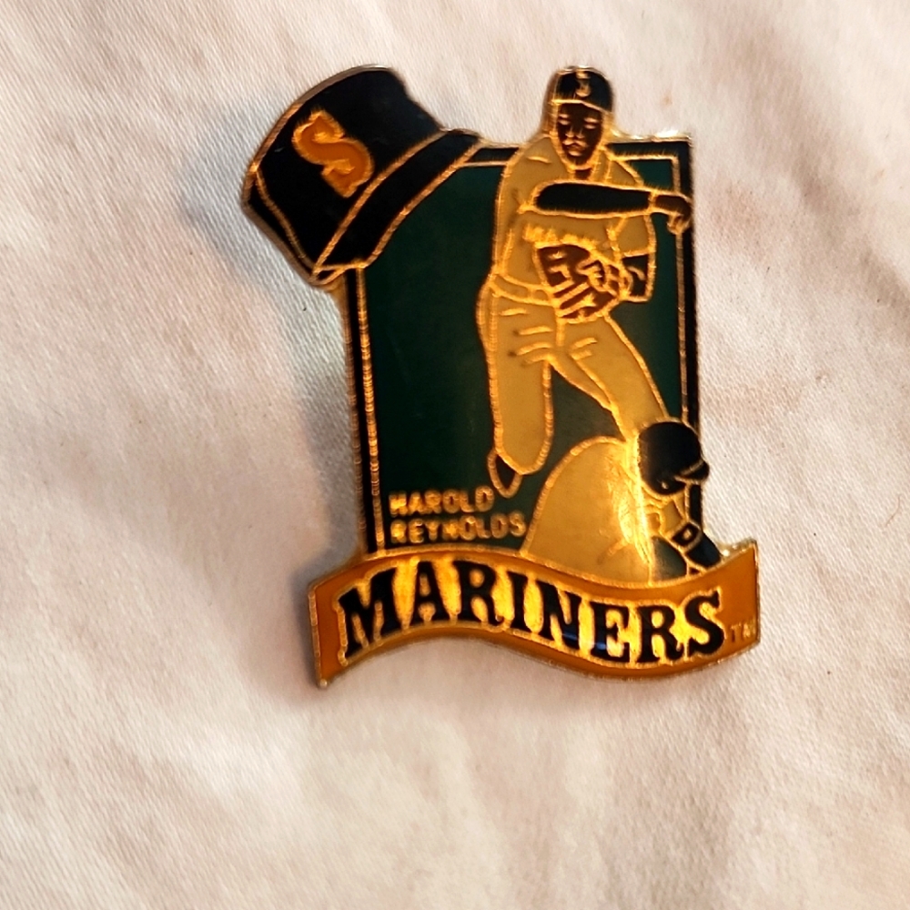 Seattle Mariners Harold Reynolds Baseball Lapel/Hat Pin Jewelry/Accessories